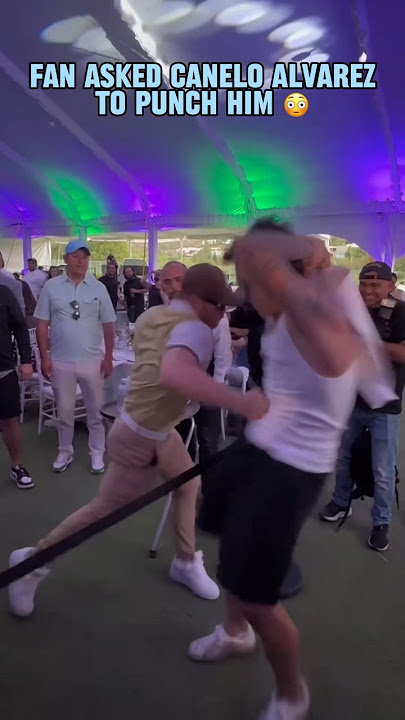 Canelo really gave this fan a body shot 😭 (via naimdarrechi/IG)