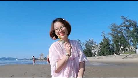 Bài hát "Giấc mơ hoa cúc biển" (thơ: Hà Vinh Tâm, nhạc: Tiến Vinh, biểu diễn" Nsut Tiến Lâm)