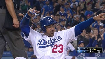 SD@LAD: Kendrick sneaks RBI single up the middle