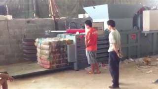 HelloBaler Horizontal Closed Door Baler
