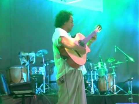 Guitarrero cuyano y cantor (de Ernesto Villavicencio; tonada; del disco "Pa' la abuela Luciana")