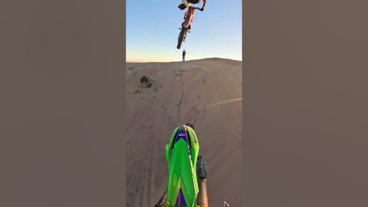 GoPro: Axell Hodges and friends followcam in the desert with massive hits. GoPro: Axell Hodges and friends followcam in the desert with massive hits.