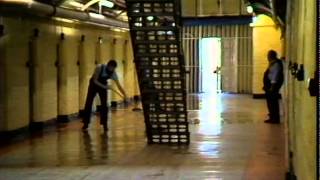 London's Prisons | Prison overcrowding | Prison Interiors | TN-87-121-009