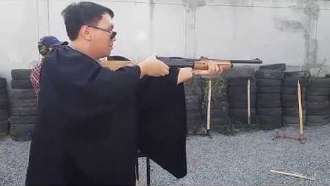 Firing a Few Shots out of a Remingtion 870 - Don