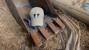 Installing Bucket Teeth Bobcat 709 Backhoe | Belted Galloway Homestead