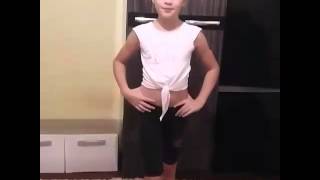 Roberta Fazendo Ginastica 1