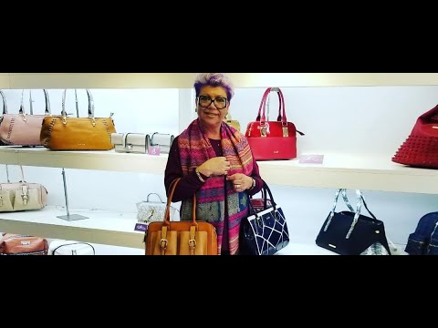 ¡Felicidades! Patricia Maldonada lanza su nueva línea de carteras summit racing