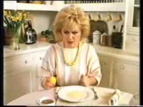 Jif Lemon Don't Forget The Pancakes UK Advert - YouTube