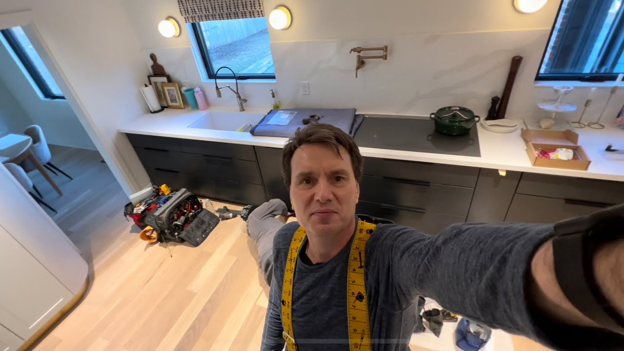 Установка тройного холодильника Miele. - YouTube