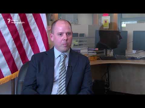 ჯოშუა ბასტი ლუგარის ლაბორატორიაში მომუშავე ამერიკელებზე