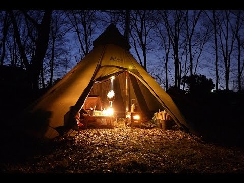 無料キャンプ場で薪ストーブソロキャンプ Woodsove In The Tent Skilet Cooking Youtube