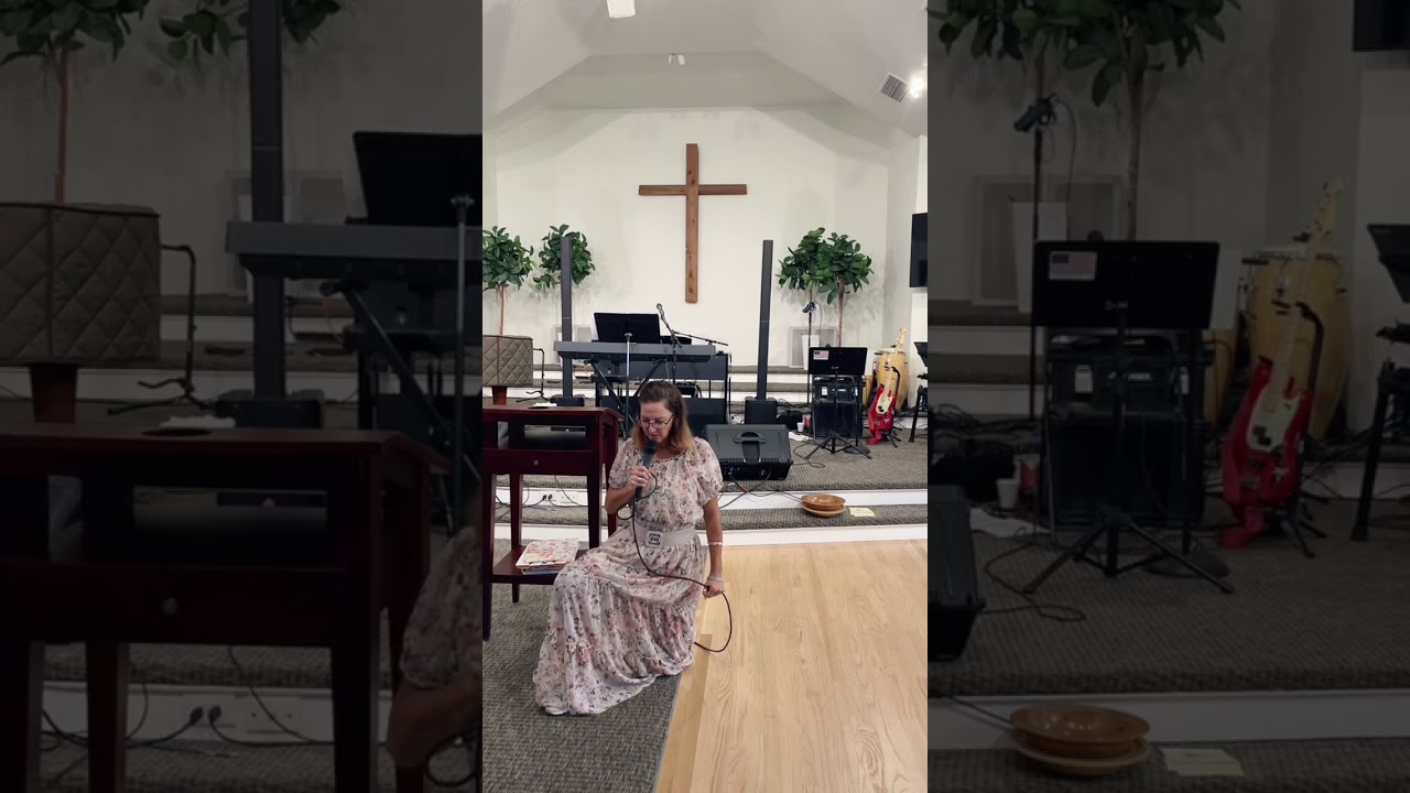 Bow Down: Glorifying Jesus, The King of Glory #shorts