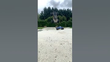 Traxxas maxx BackFlip Jump over class 1 #sendit #slowmotion #jump #traxxasmaxx #sendit #axial #fast