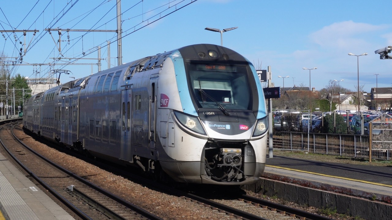 Transilien R - Z57000 (Régio2n) / Nemours Saint-Pierre
