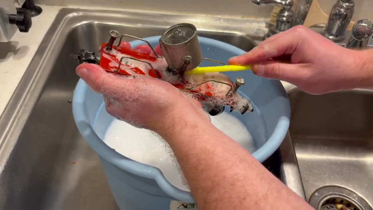 FIXING UP THE LIONEL 2620  PREWAR SEARCHLIGHT CAR