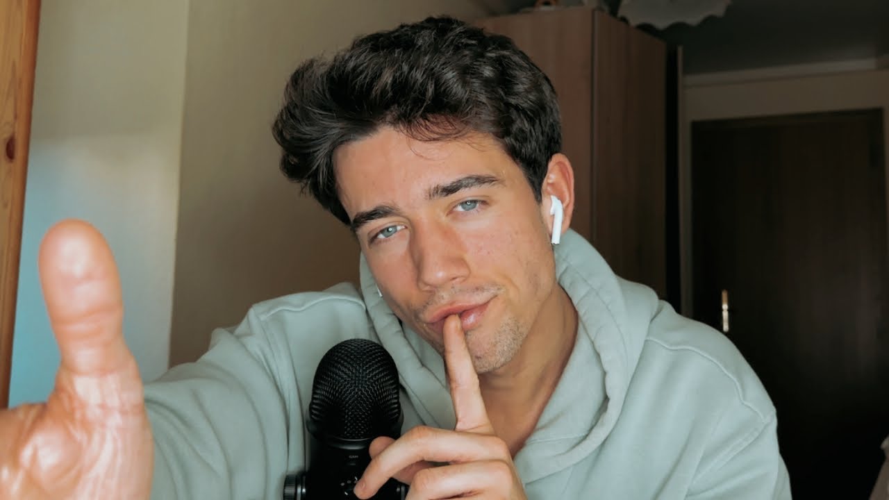 ASMR inaudible whisper ramble, hand visuals & crispy mouth sounds 💋