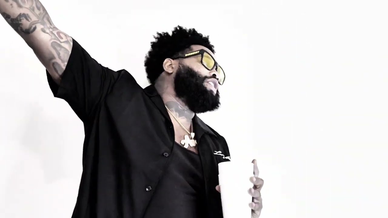 Moe Moody - Superman auf YouTube ansehen Moe Moody - Superman auf YouTube ansehen