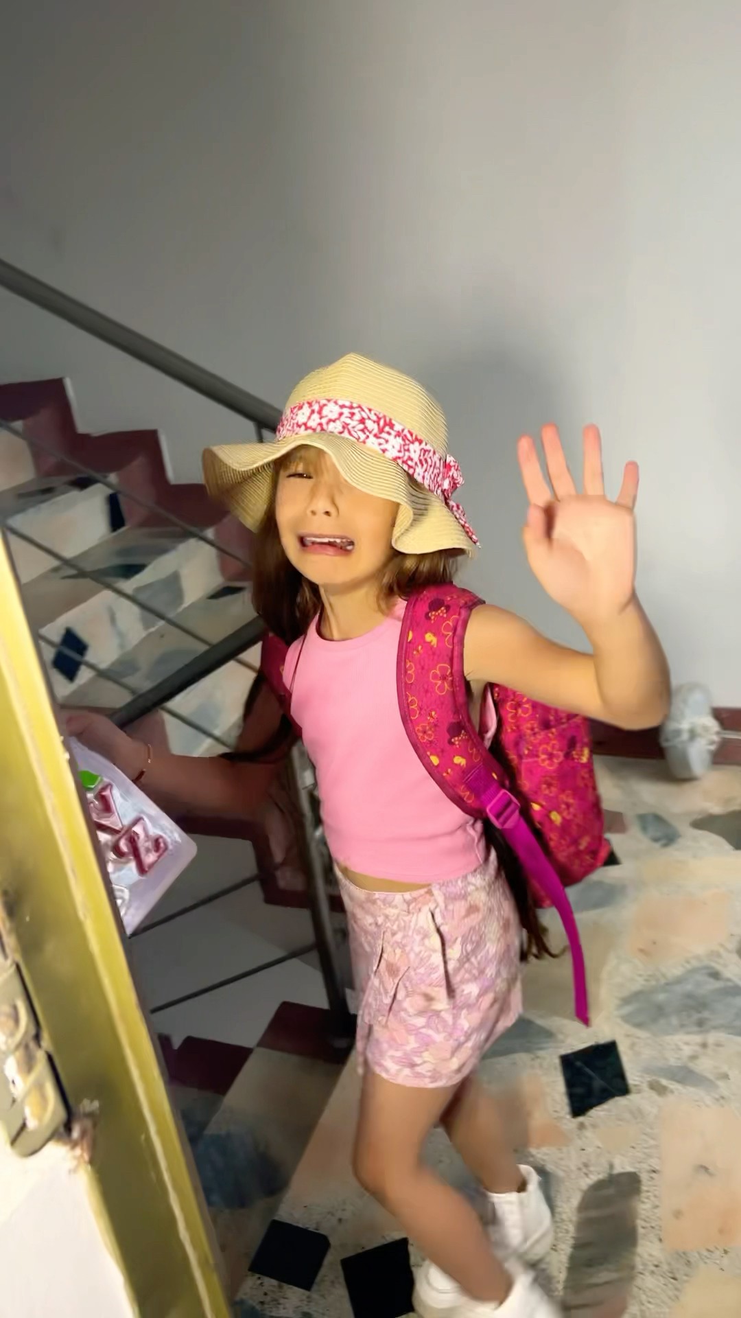 DILE A TU ABUELITA ? #humor #cosasdefamilia #humorfamiliar #shortviral #youtubeshorts