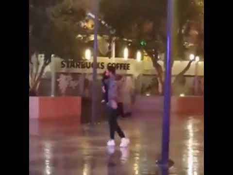 خليك معايا ياحلم عمري