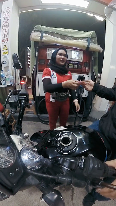 MBAK2 SPBU🔥#trending #hiburan #viral #pegawaispbu #pertamina #pertamax #gemoy #cewekcantik #fypage