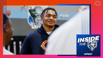 Justin Fields visits students at Breakthrough Urban Ministries | Chicago Bears