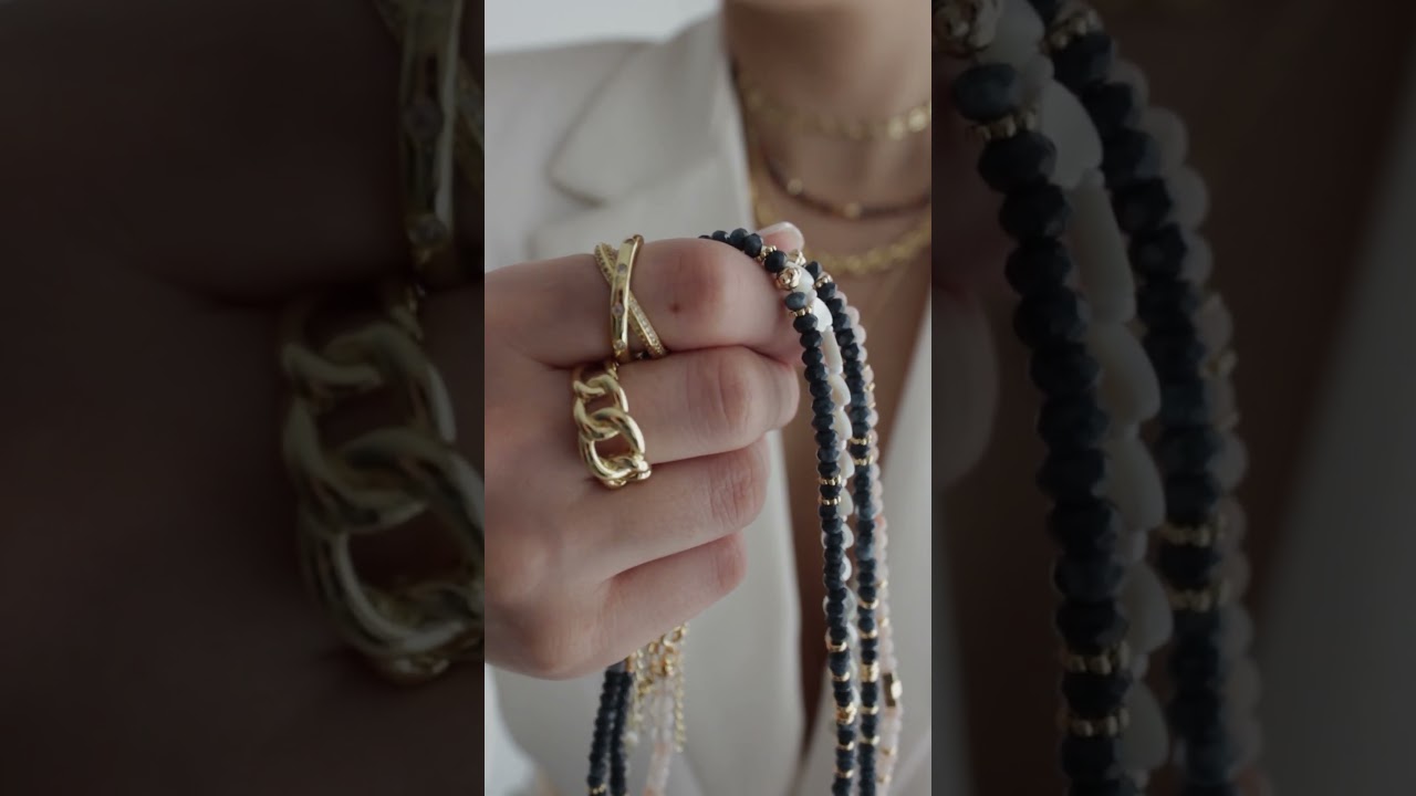 Diseños Únicos en Oro Laminado y Piedras Naturales