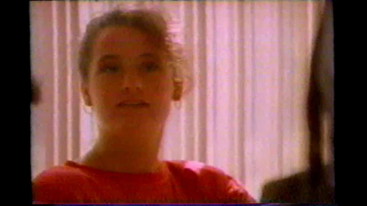 1993 DeVRY Classes Commercial