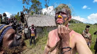 White Man Joins a Tribe in Papua New Guinea 🇵🇬