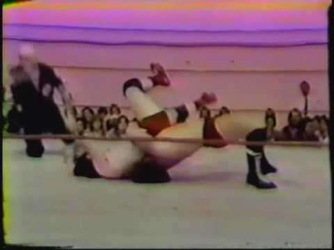 Buzz Sawyer vs Roger Howell (CWA 2-17-79) Classic Memphis Wrestling Jobber Match