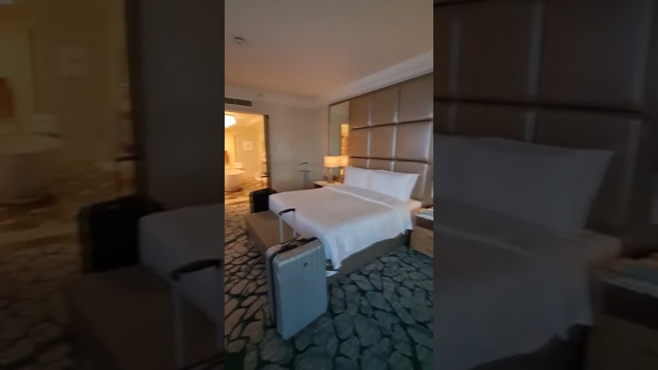 atlantis-the-palm-dubai-2-bedroom-regal-suite-automatic-access-to