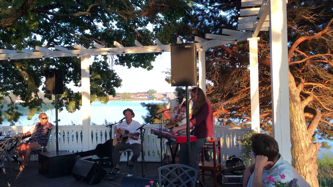 Isak Strand - Waiting For You | Live at Warfsholm, Gotland 2018