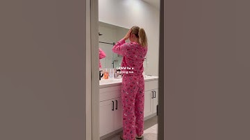 GRWM for a morning run🏃🏼‍♀️💗🎄 #morningrun #grwm #morningroutine #runvlog #running #shorts #fit