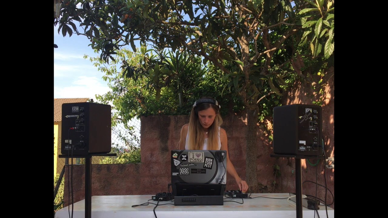 Mnmt Live Stream Adelia Youtube