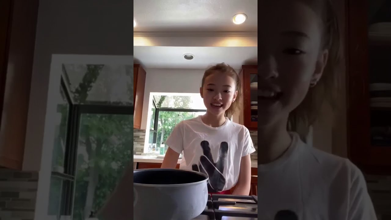 ELLA GROSS SHOWS US HOW SHE MAKES HER FIRST OATMEAL FOR HER DAD. (aww ...