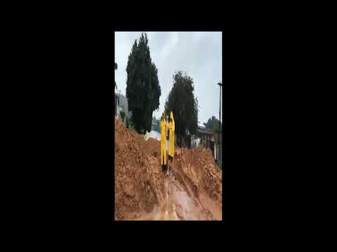 Vídeo mostra cratera em rua de Felipe Camarão