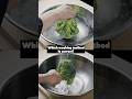 How to wash broccoli - Which is correct?