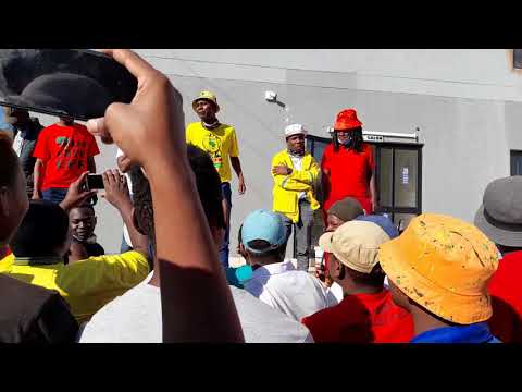 Sasco leadership addressing UL students