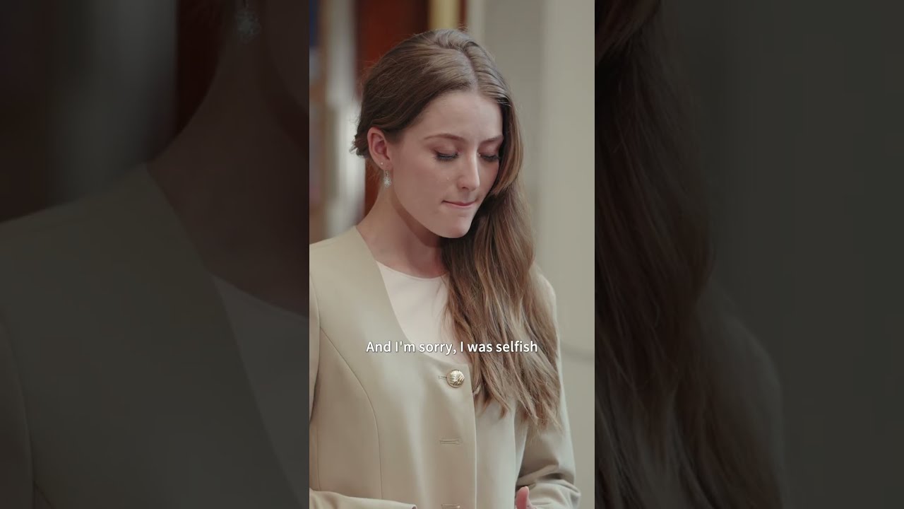 This is the necklace I gave to Laura.  |