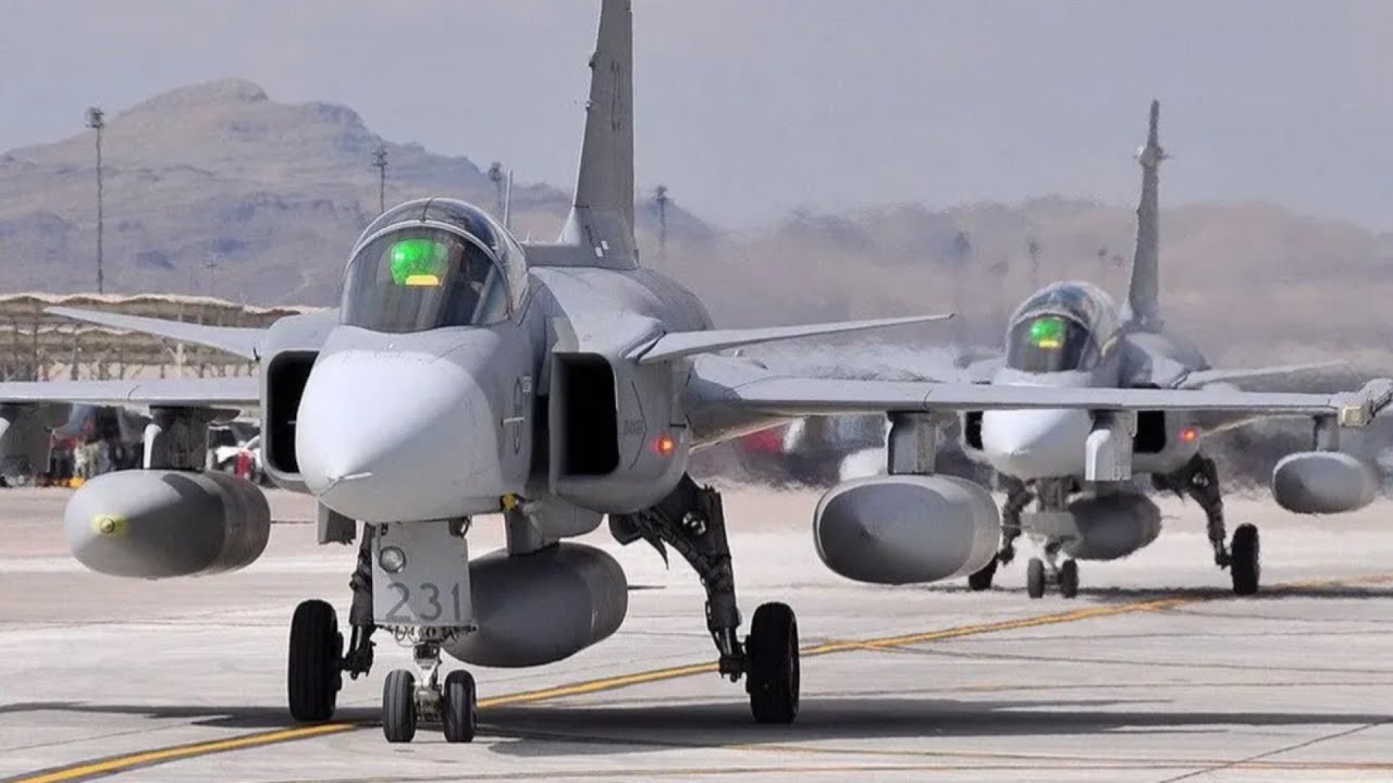 Напряженность в Арктике обостряется: Швеция развертывает истребители JAS 39 Gripen вблизи Гренландии