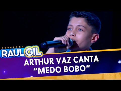 Arthur Vaz canta "Medo Bobo" | Programa Raul Gil (15/10/22)