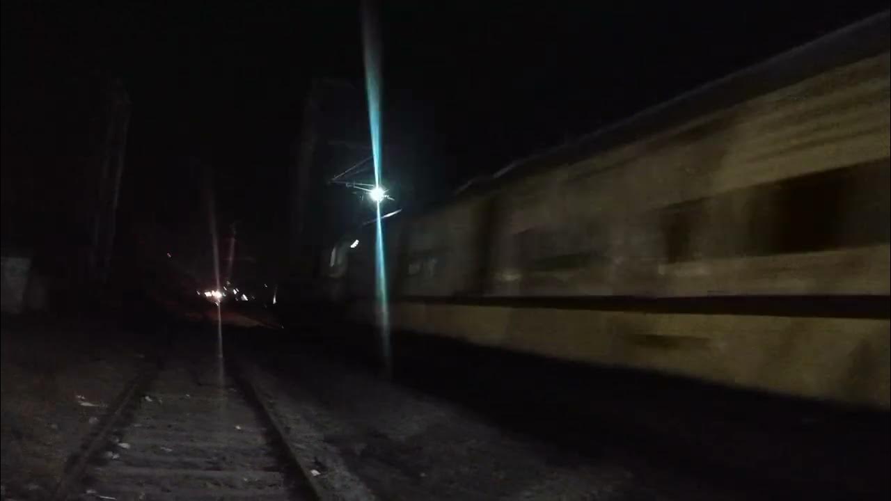 Brc wap 7 hauled 6 mins delayed 12247 bdts nzm yuva express skips