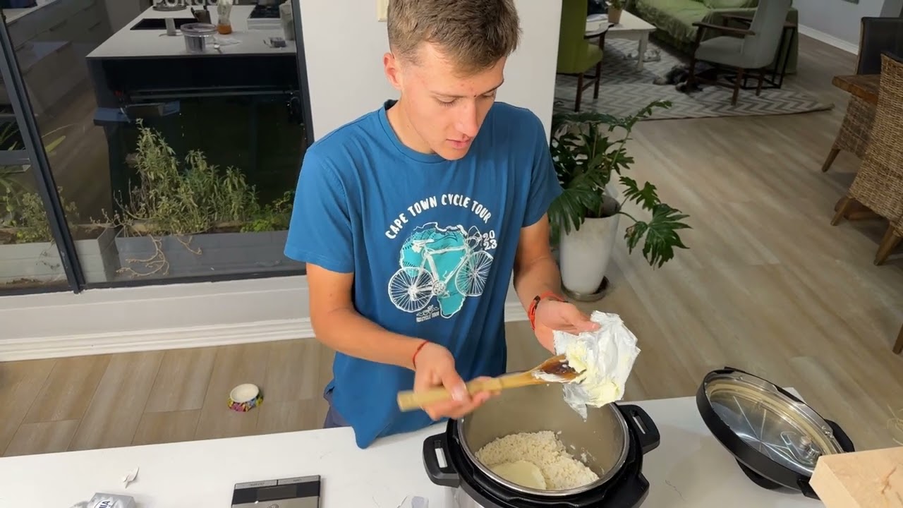 🚴‍♂️ Nicky's Champion Cycling Rice Cakes: Ultimate Fuel for Victory! 🏆