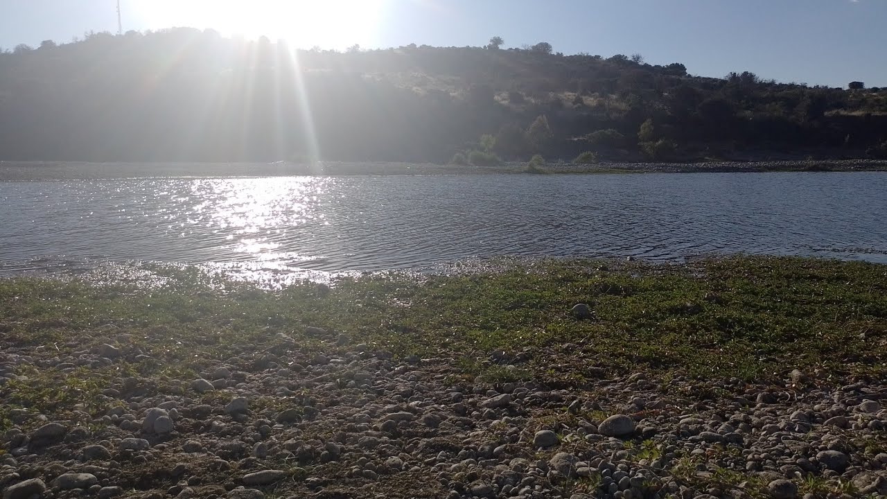 caminata por el río , alrededor del río loncomilla en villa alegre.