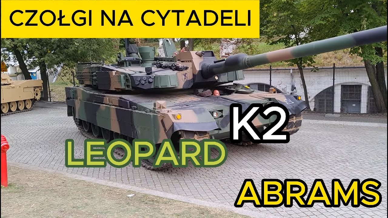 CZOŁGI OPUSZCZAJĄ CYTADELE WARSZAWSKĄ