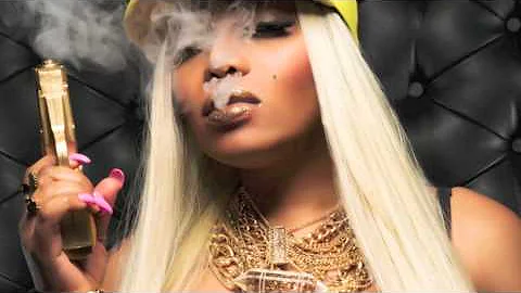 Lisa Mercedez ft. Suku From Ward21 - Benz Body (Of...