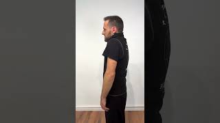 Realiza estos movimientos cuando tengas cargada la zona alta de la espalda.