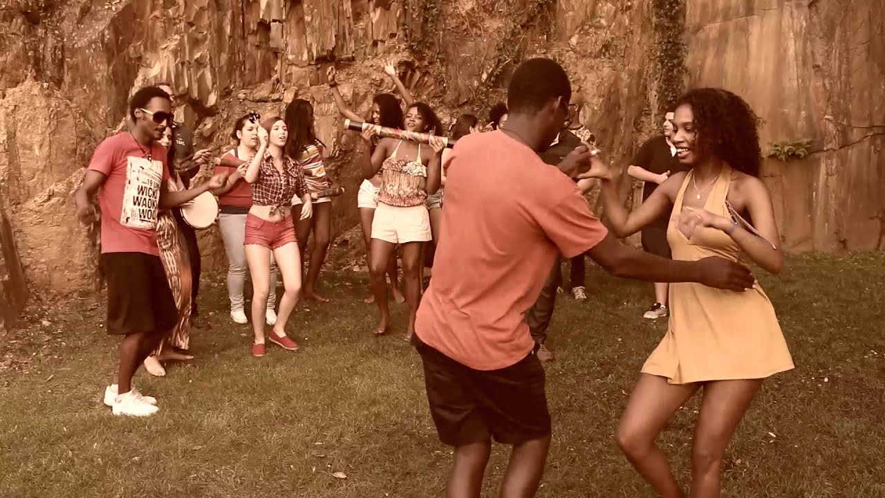 Toca Toca a Viola Angola - Somdcôco - Videoclip Official
