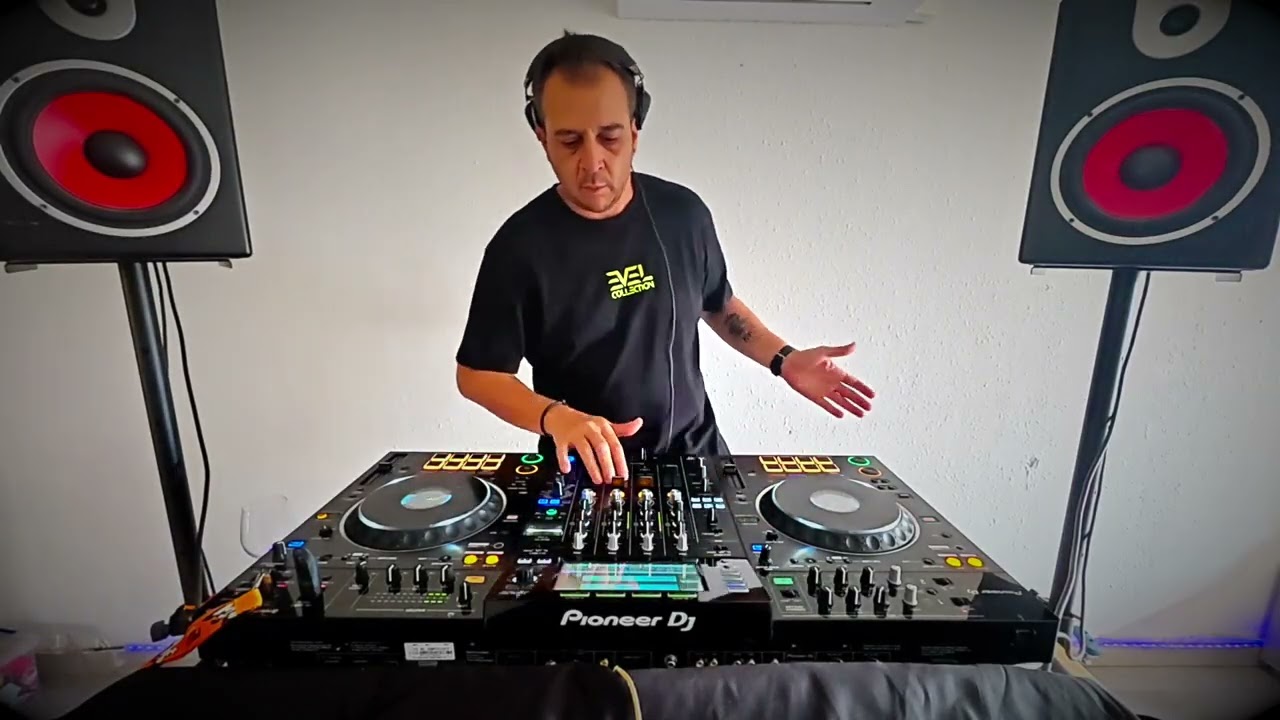 Electronic Fridays Guest Mix - Oscar Escapa - SWAY Session