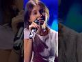 "Il tuo cuore, la tua emozione, arriva a tutti.” Emma e la sua dolcezza a #TheVoiceKidsIt 🥰