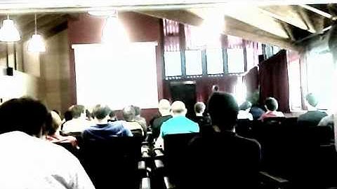 Non-Abelian Symmetries in Tensor Networks